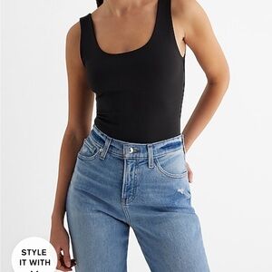 Black body contour bodysuit. Snap closure.